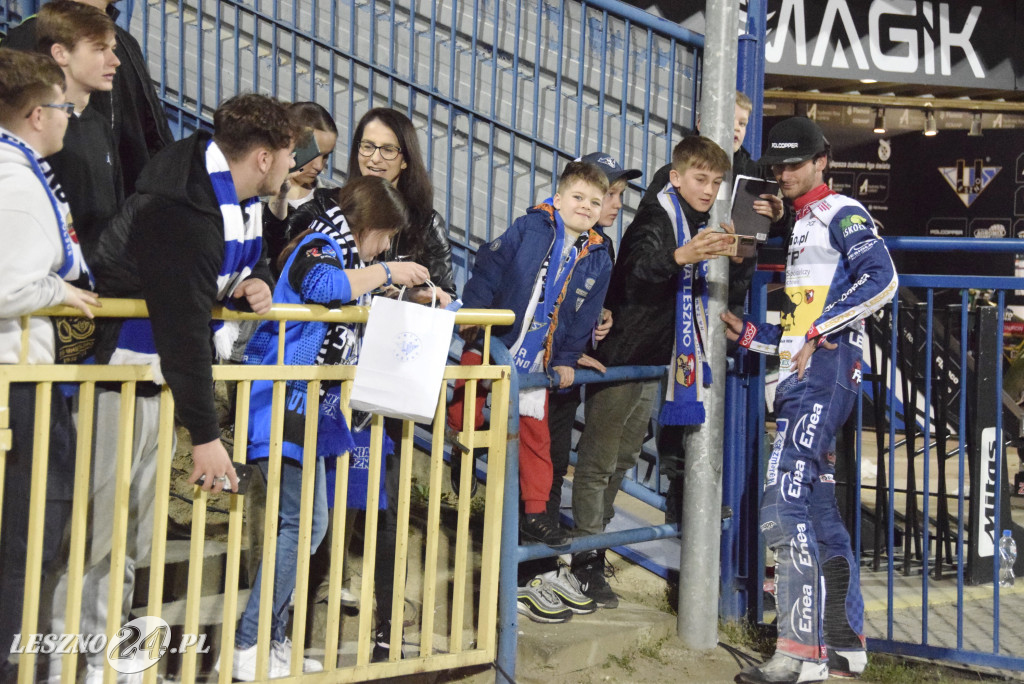 Unia- Włókniarz 47:43