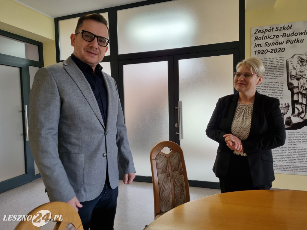 ZSR-B i firma Stainer podpisały umowę