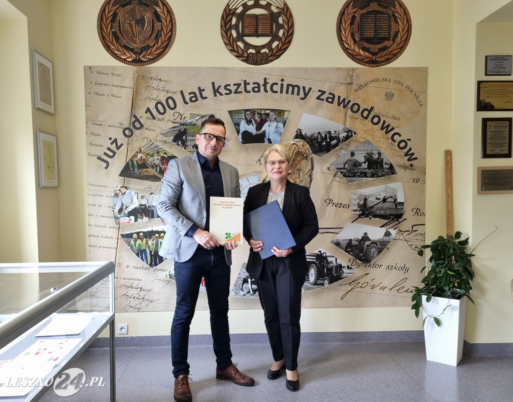 ZSR-B i firma Stainer podpisały umowę