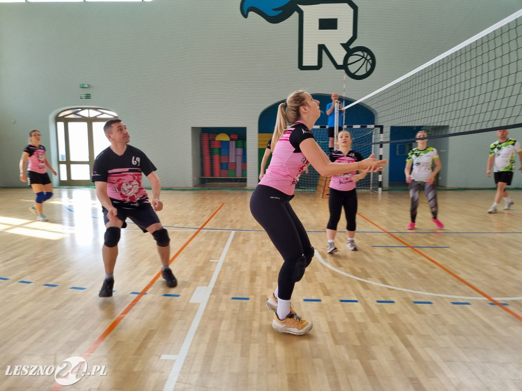 Turniej siatkarski dla Oli z Rydzyny