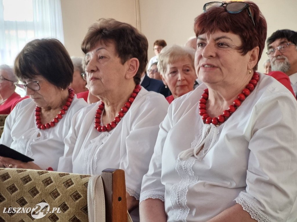Przegląd zespołów w Nowej Wsi