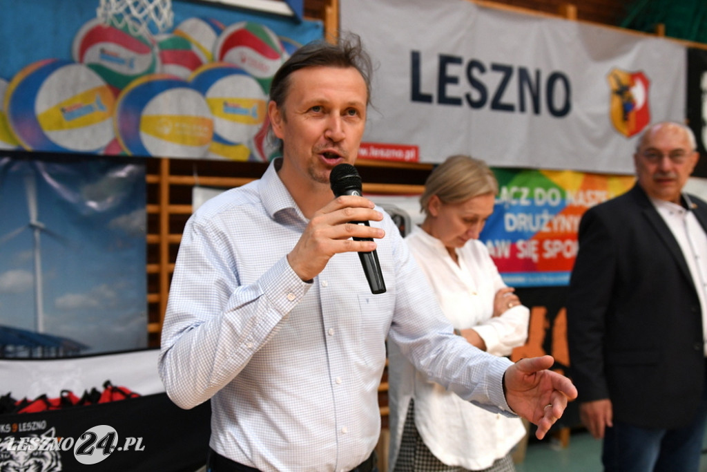 Dziewczęta i chłopcy z UKS 9 awansowali do MP