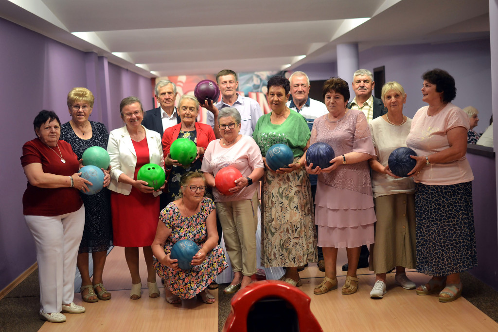 Seniorzy z Krzemieniewa na bowlingu