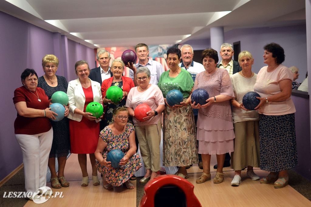 Seniorzy z Krzemieniewa na bowlingu