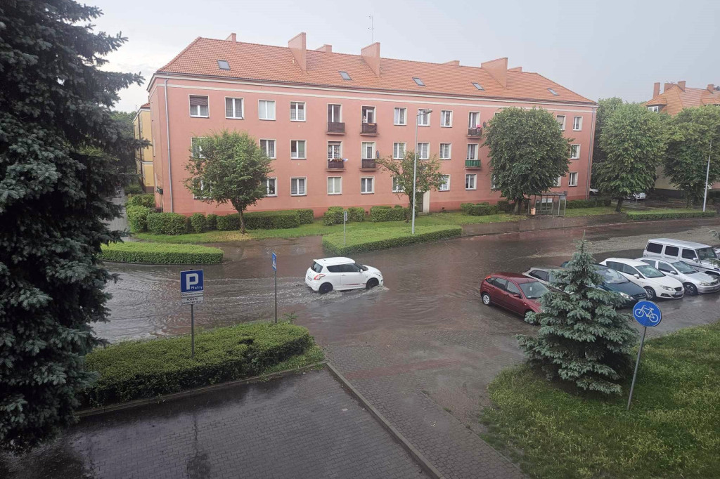 Strażacy walczyli ze skutkami ulewy