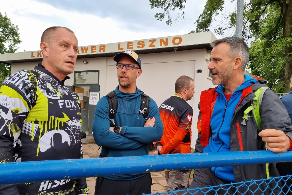 Hiszpanie na torze Szawera