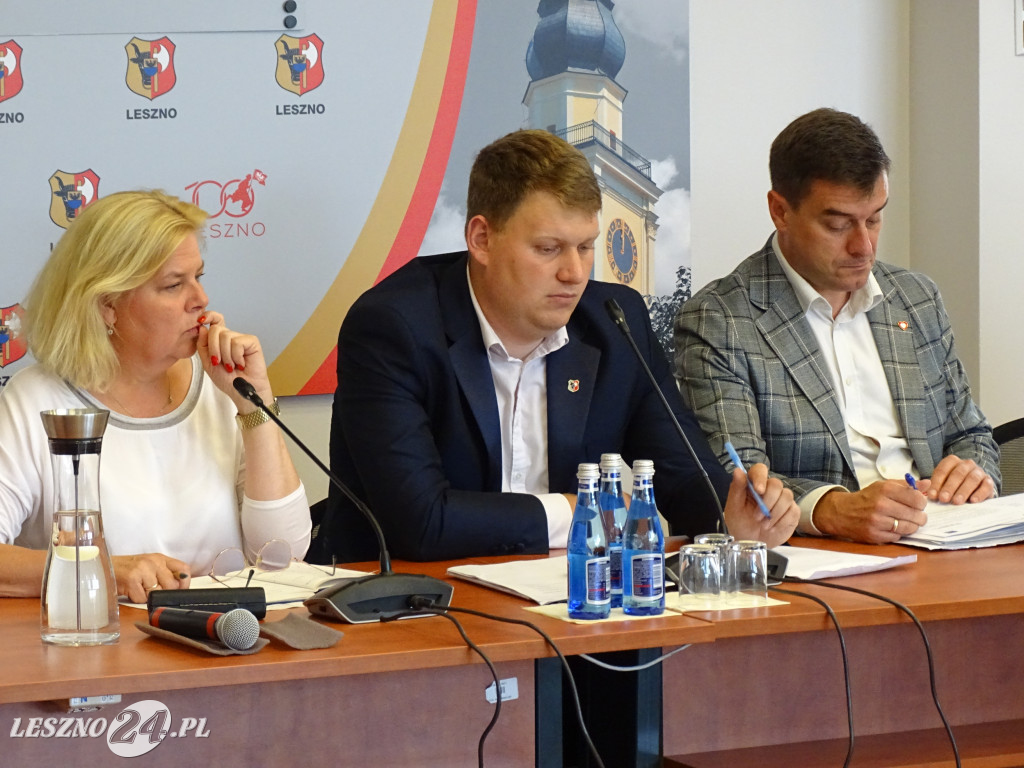Radni debatowali o szpitalu w Lesznie
