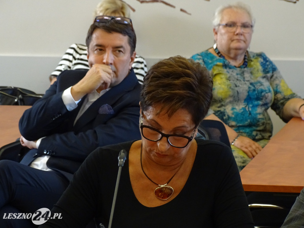 Radni debatowali o szpitalu w Lesznie