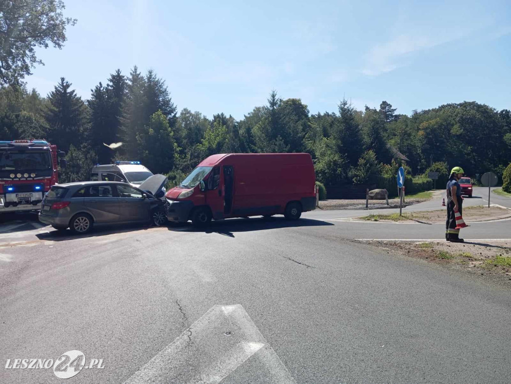 W Krzyżowcu zderzyły się dwa auta