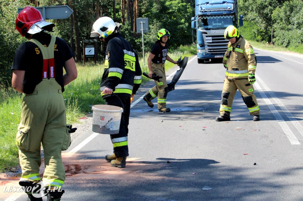 Zderzenie trzech aut w Długich Nowych