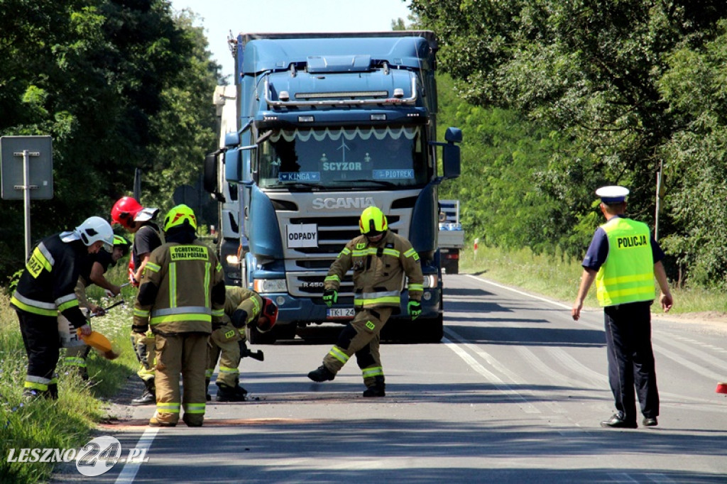 Zderzenie trzech aut w Długich Nowych