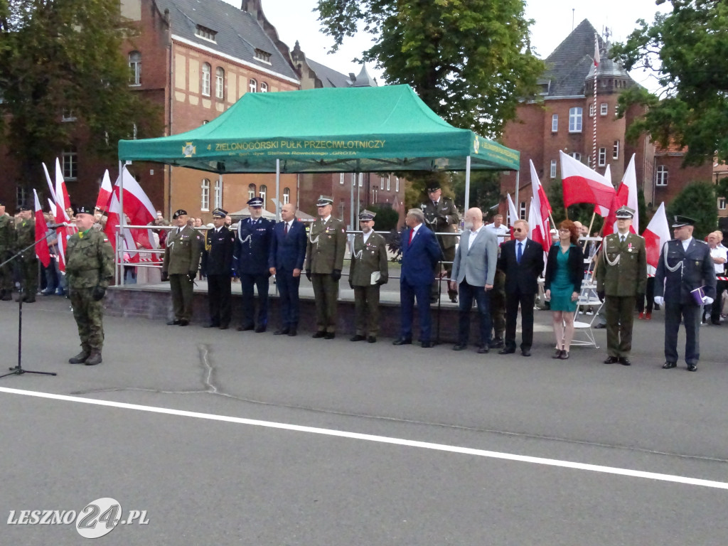 Przysięga wojskowa w Lesznie
