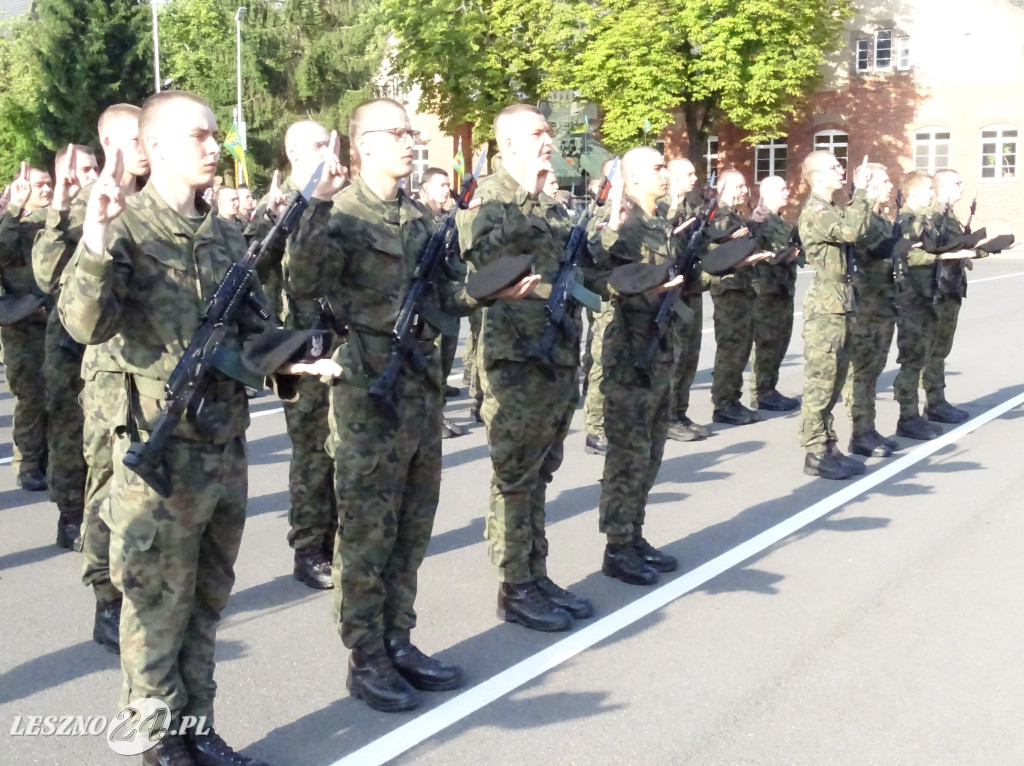 Przysięga wojskowa w Lesznie