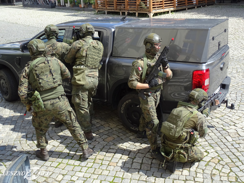 Batalion WOT w Lesznie otrzymał sztandar