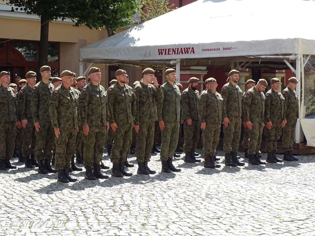 Batalion WOT w Lesznie otrzymał sztandar