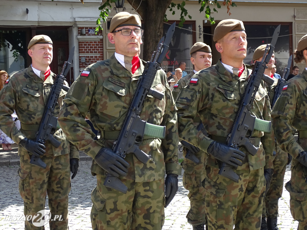 Batalion WOT w Lesznie otrzymał sztandar