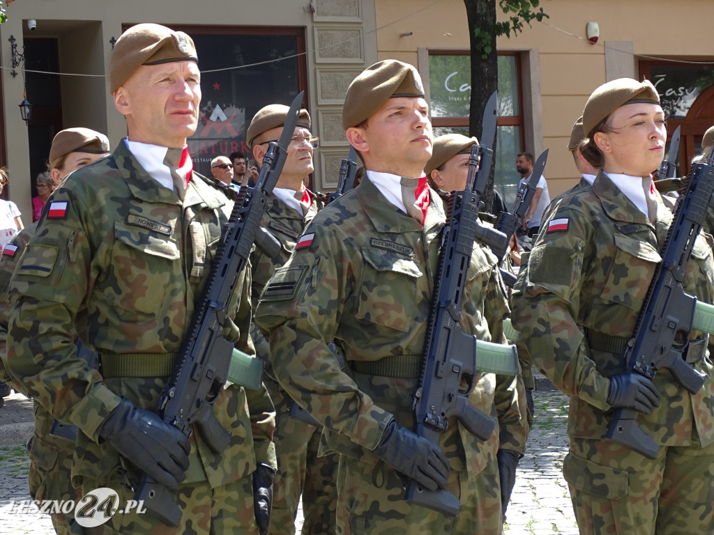 Batalion WOT w Lesznie otrzymał sztandar