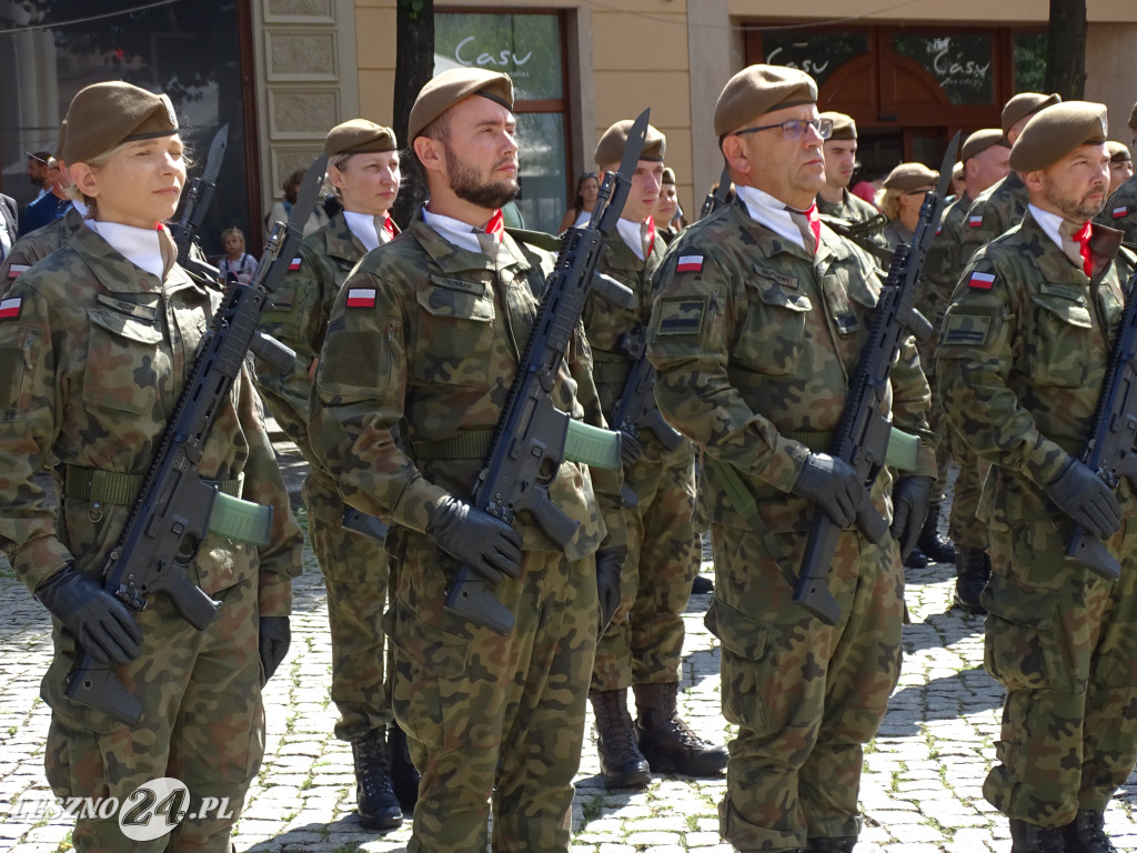 Batalion WOT w Lesznie otrzymał sztandar