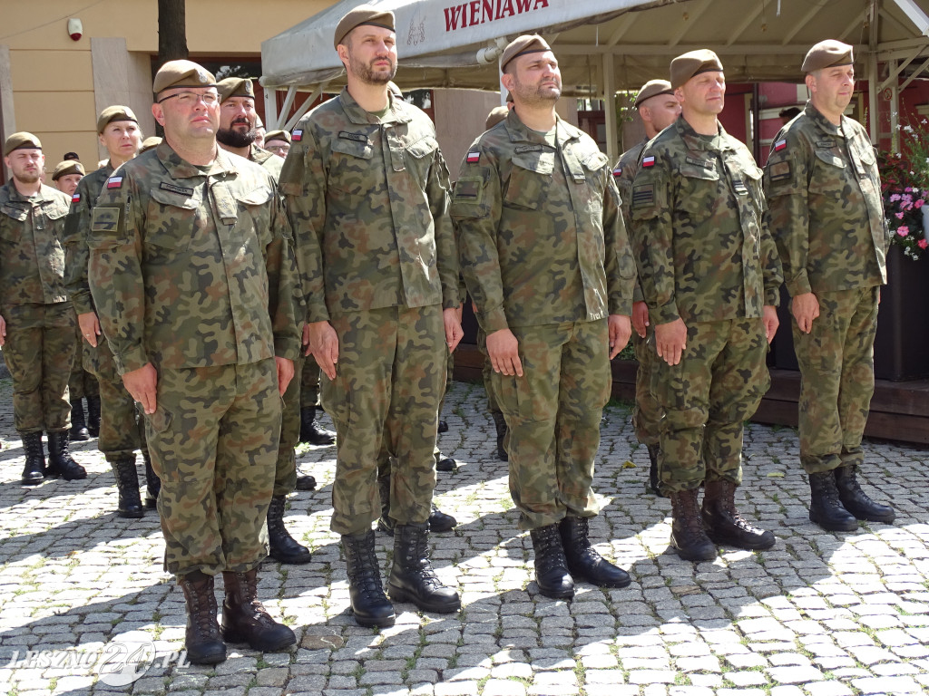 Batalion WOT w Lesznie otrzymał sztandar