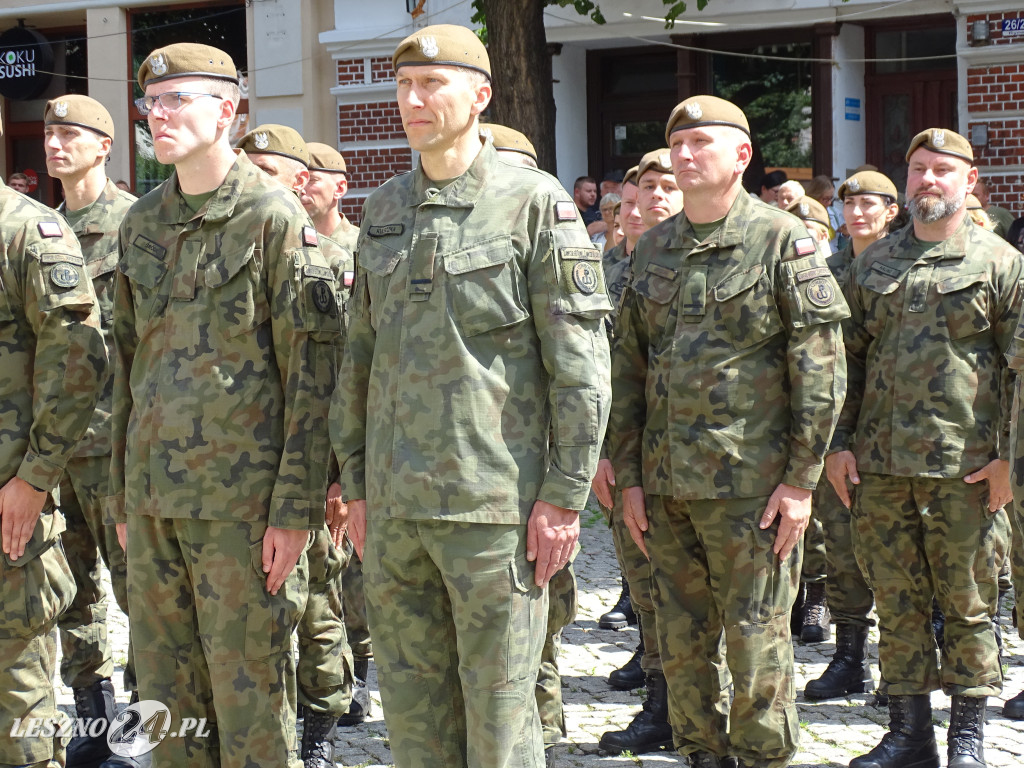 Batalion WOT w Lesznie otrzymał sztandar