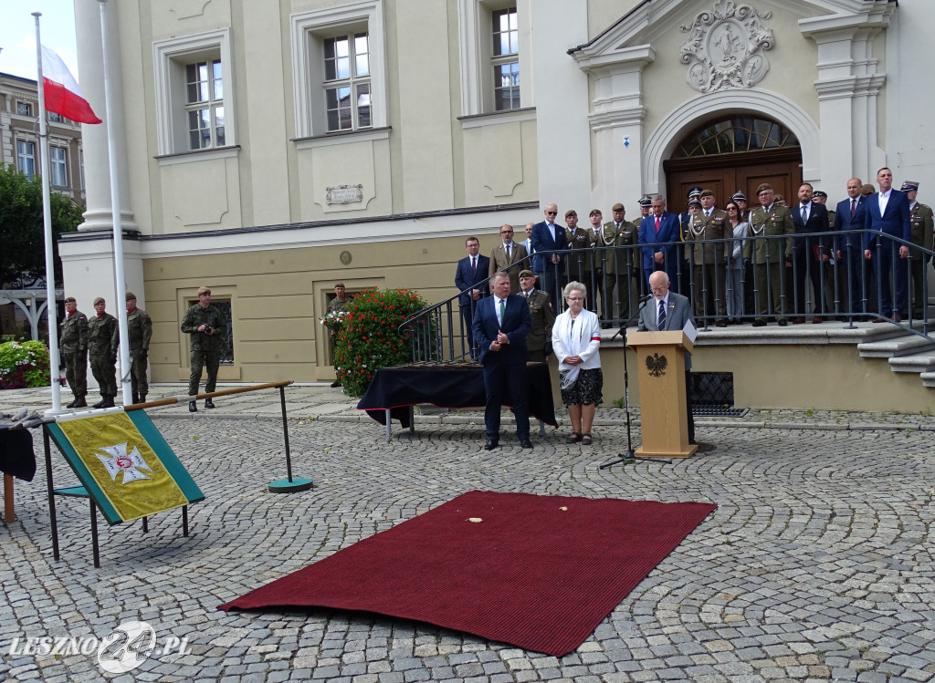 Batalion WOT w Lesznie otrzymał sztandar