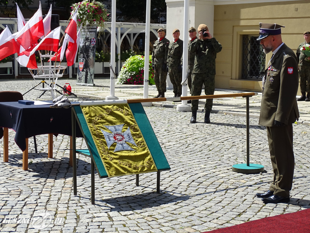 Batalion WOT w Lesznie otrzymał sztandar