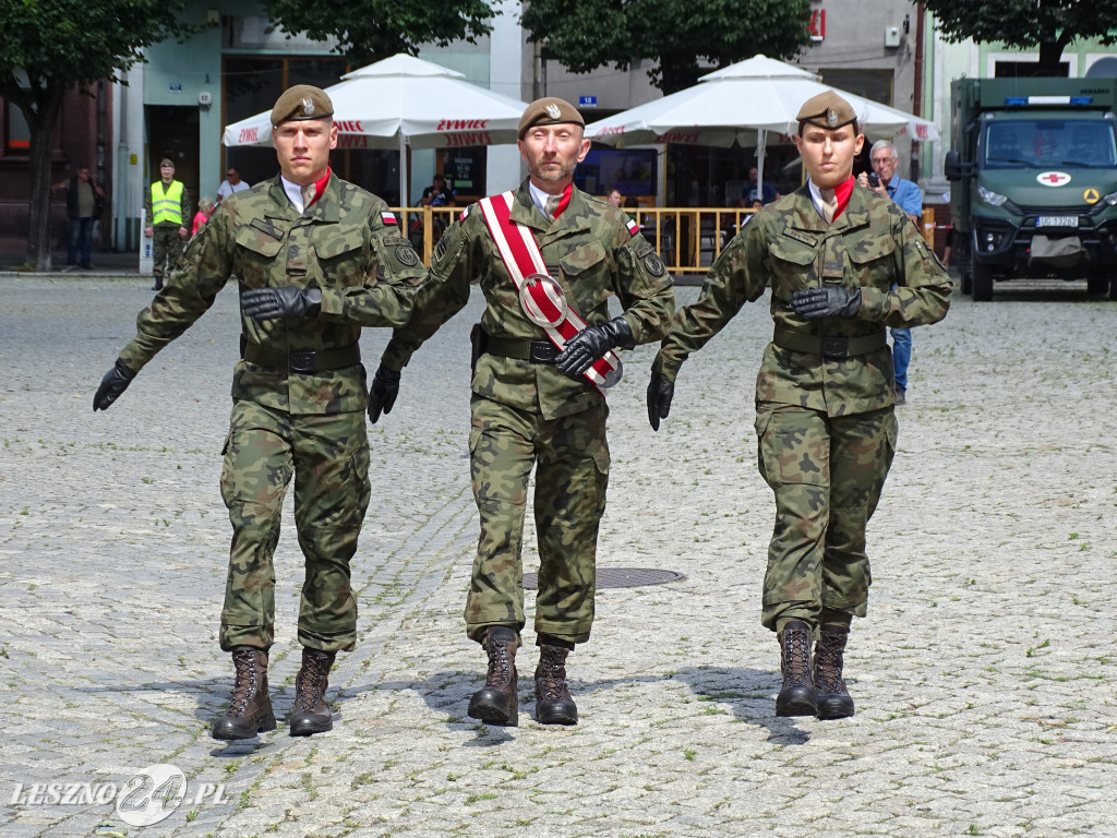Batalion WOT w Lesznie otrzymał sztandar