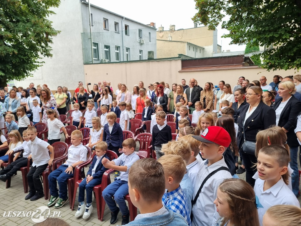 Rozpoczęcie roku szkolnego w SP 1 w Lesznie