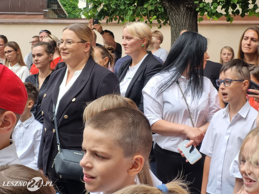 Rozpoczęcie roku szkolnego w SP 1 w Lesznie
