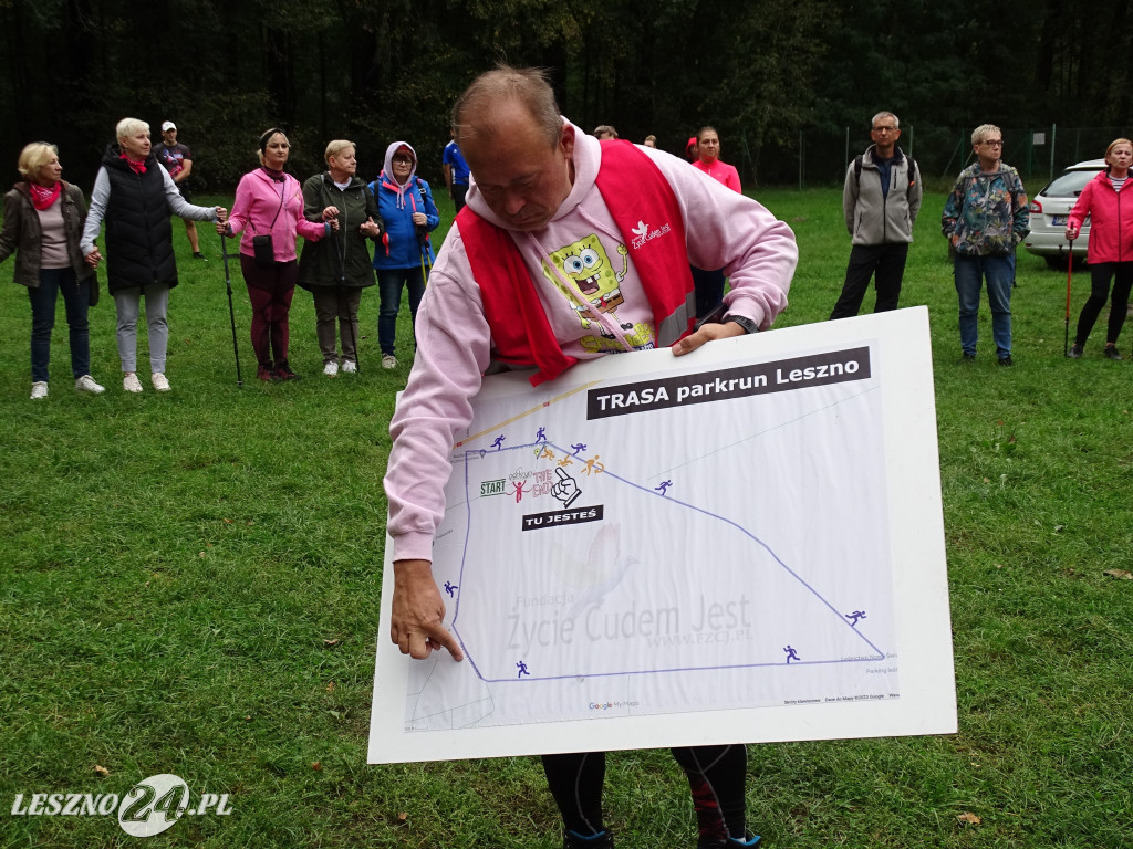 Różowy Marszobieg i Parkrun w Karczmie Borowej