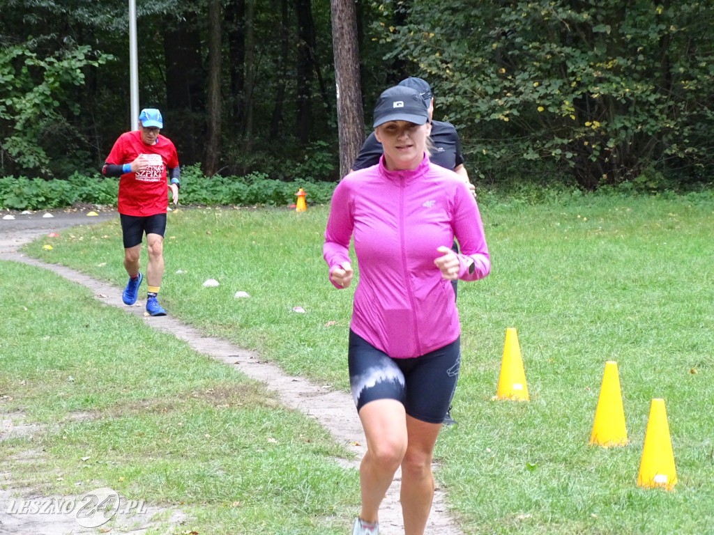 Różowy Marszobieg i Parkrun w Karczmie Borowej