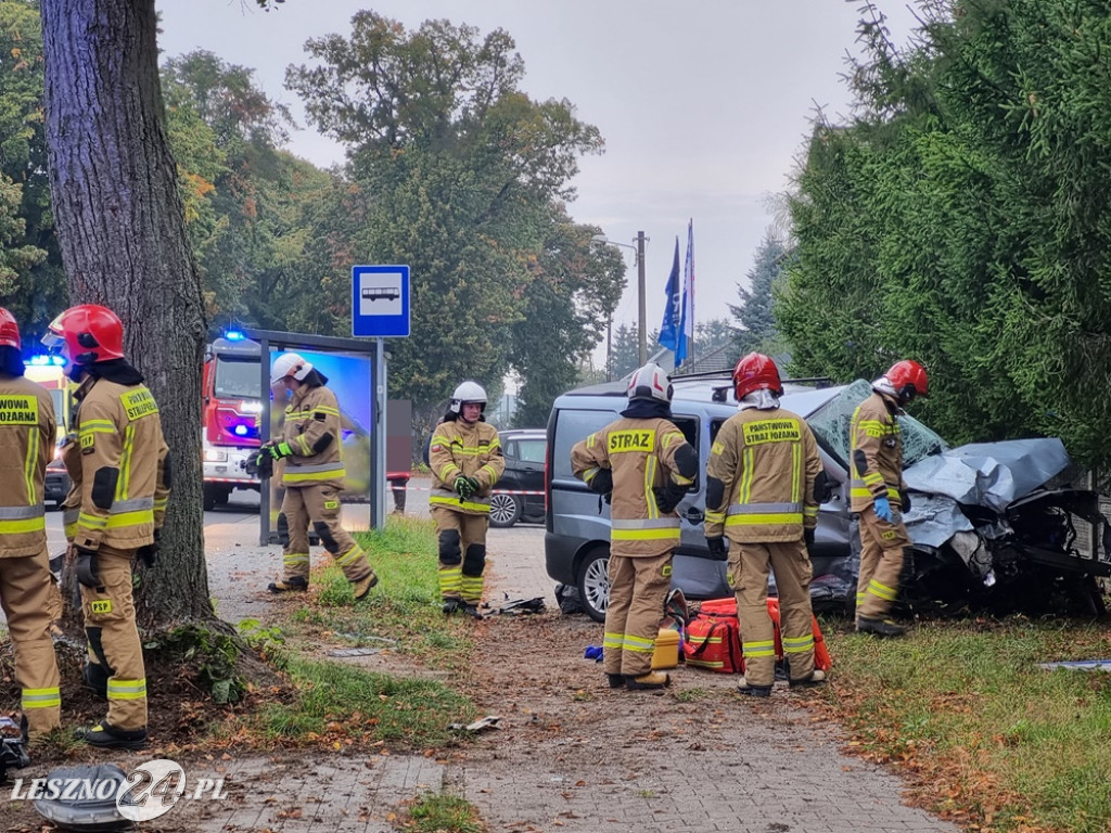 Zderzenie autobusu z osobówką w Wilkowicach