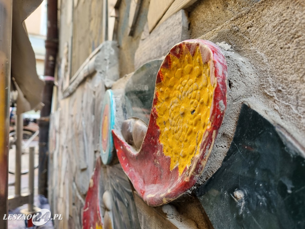 Uczniowie ZSR-B w Lesznie robią balon-mozaikę