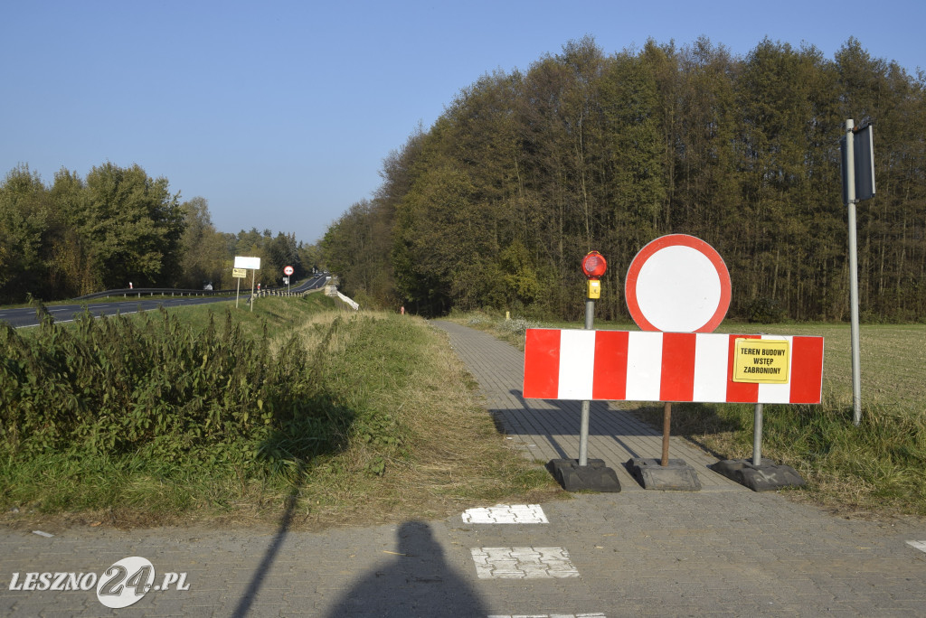 Utrudnienia dla rowerzystów na ścieżce w Osiecznej