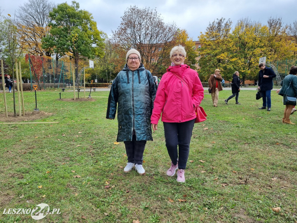Sadzenie drzew w Parku Grody Leszczyńskie