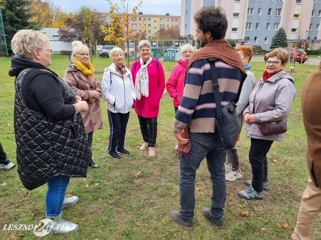 Sadzenie drzew w Parku Grody Leszczyńskie