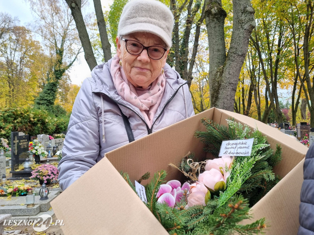 Stowarzyszenie Chorych na Alzheimera - wiązanki na groby