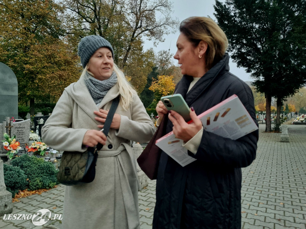 Bursa Międzyszkolna w Lesznie - zapalenie zniczy