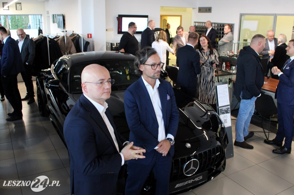 Uroczystość wmurowania kamienia węgielnego pod nowy salon Duda-Cars