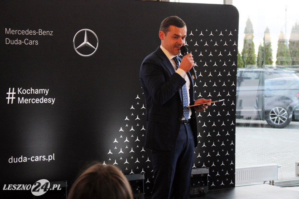 Uroczystość wmurowania kamienia węgielnego pod nowy salon Duda-Cars