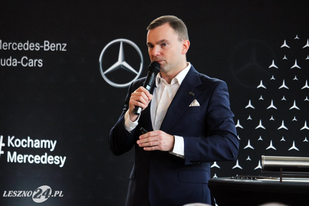 Uroczystość wmurowania kamienia węgielnego pod nowy salon Duda-Cars