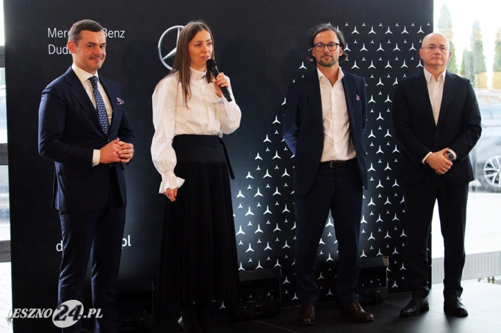 Uroczystość wmurowania kamienia węgielnego pod nowy salon Duda-Cars
