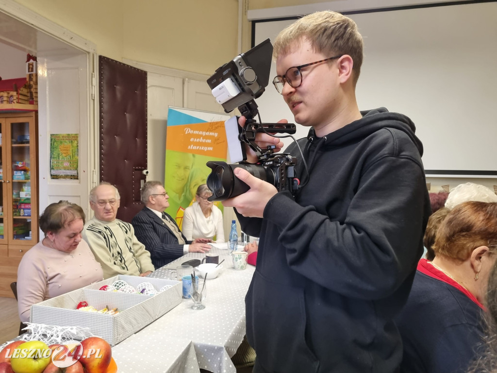 Kręcili teledysk w Centrum Seniora Jesienny Uśmiech