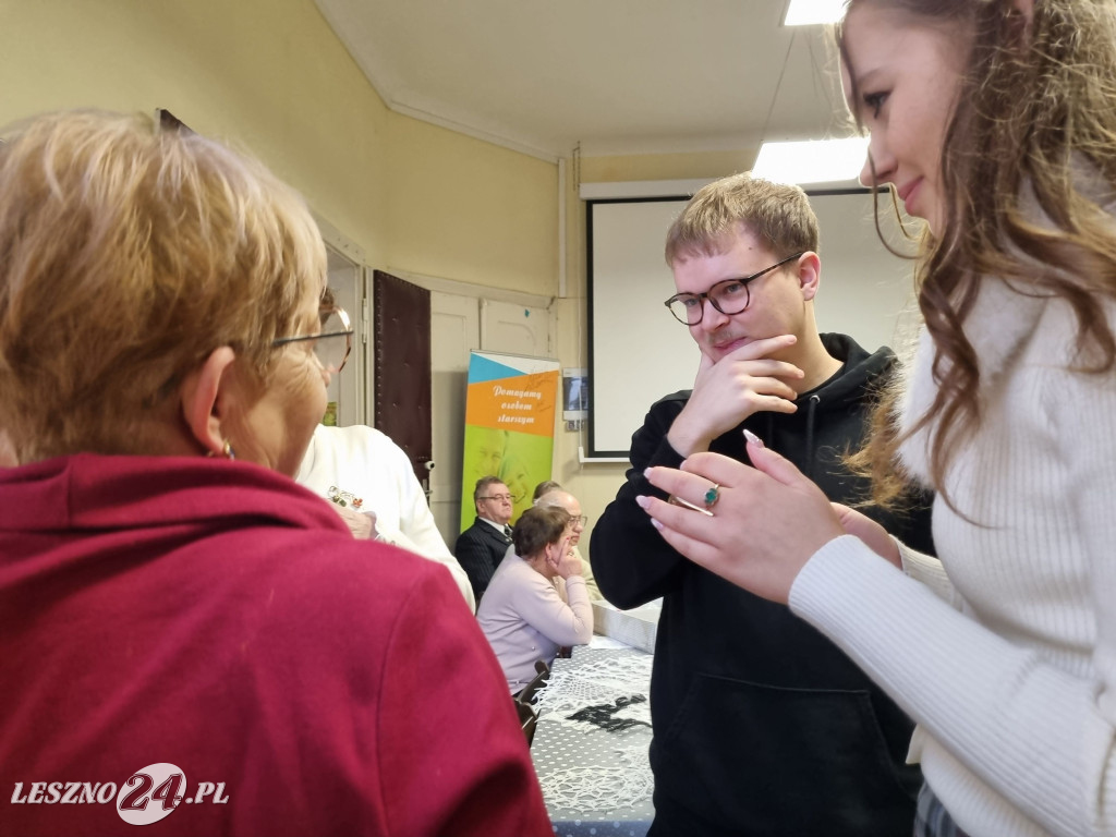 Kręcili teledysk w Centrum Seniora Jesienny Uśmiech