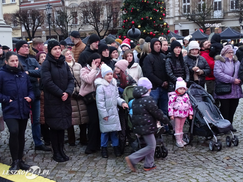Rozświetlenie choinki na Rynku w Lesznie