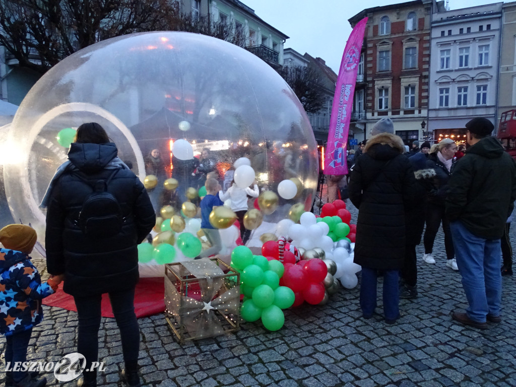 Rozświetlenie choinki na Rynku w Lesznie