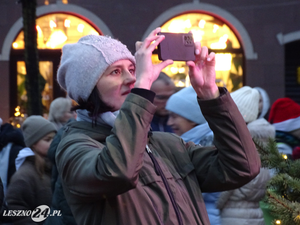 Rozświetlenie choinki na Rynku w Lesznie