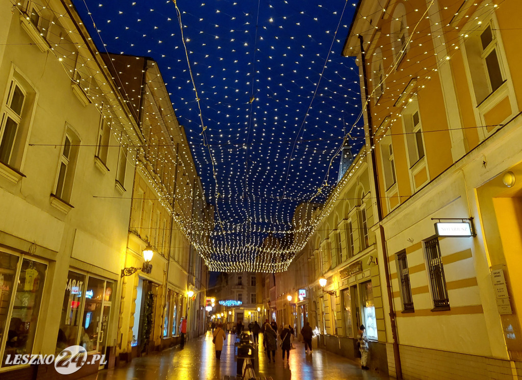 Rozświetlenie choinki na Rynku w Lesznie