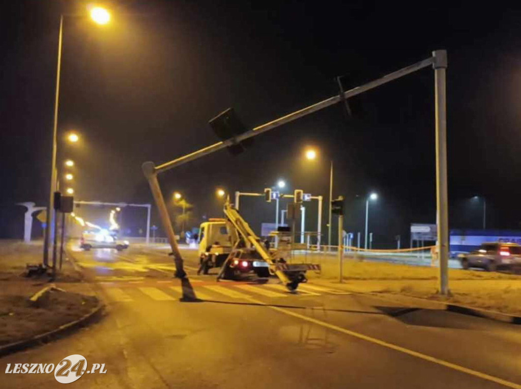 Po pijaku i bez świateł w sygnalizację