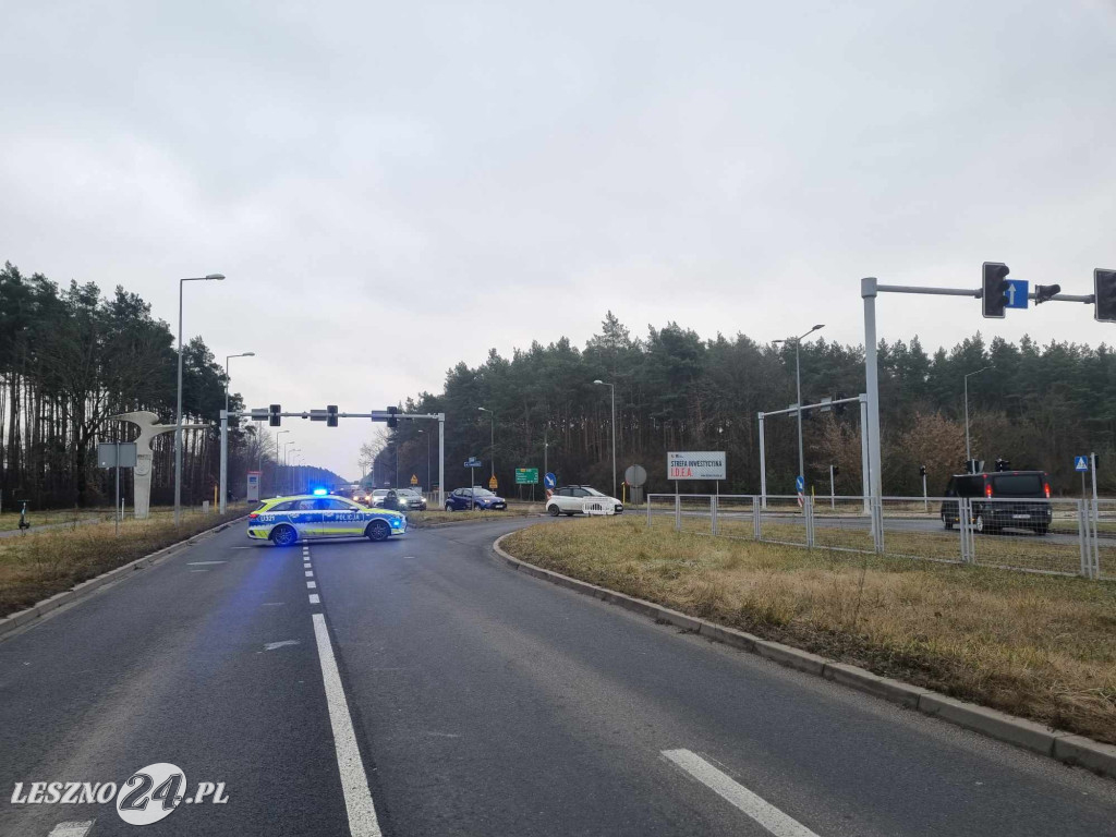 Po pijaku i bez świateł w sygnalizację
